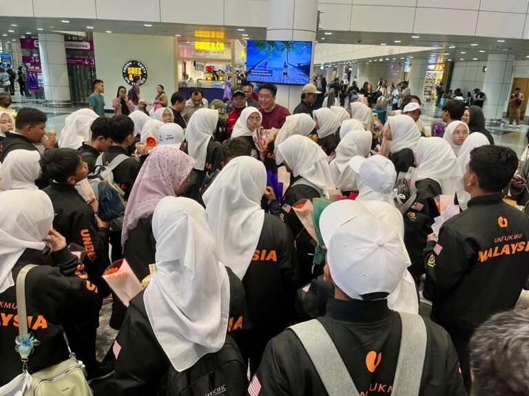 mawo_golden_diploma-11