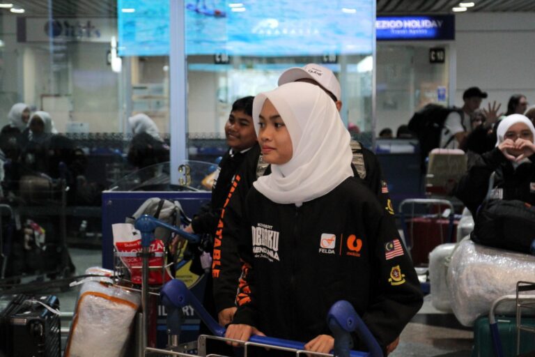 mawo_golden_diploma-13